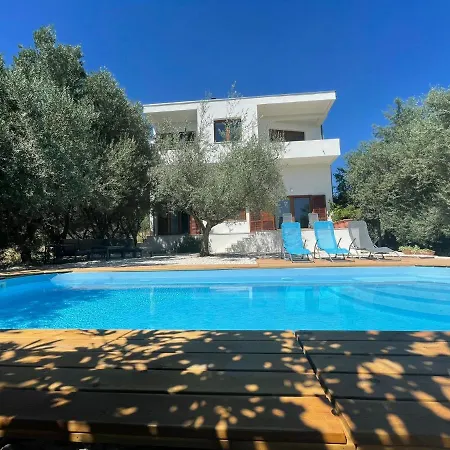 La Mare Ξενοδοχείο *