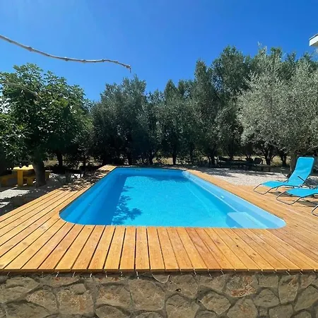 La Mare Hotell *